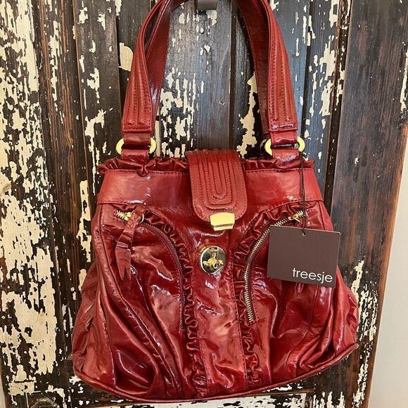 NWT Tressje Gorgeous Red Patent Leather handbag. - Picture 2 of 16